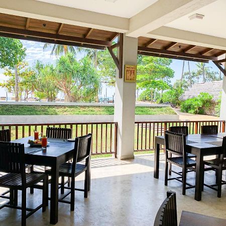 Serein Beach Hotel Тангалла Экстерьер фото